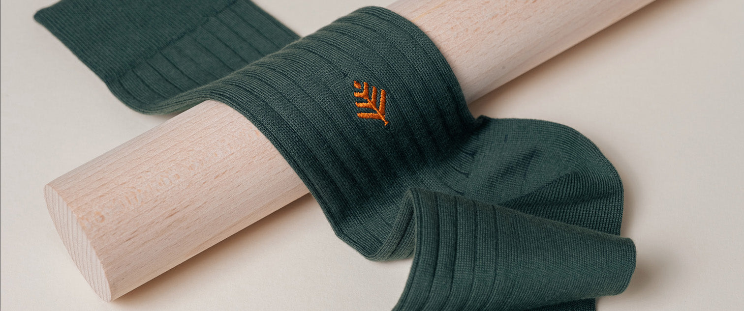 Green Dress Socks for Men | A Comprehensive Style Guide Ethicrue Green Dress Socks for Men | A Comprehensive Style Guide Ethicrue