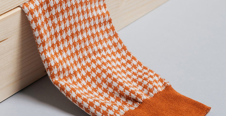 jacquard mid-calf orange dress socks in organic cotton